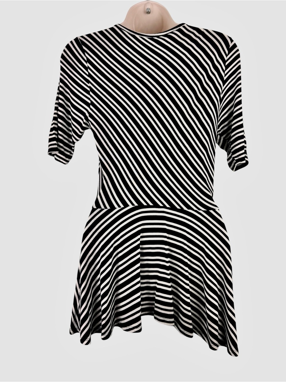 Apt. 9 Petite Striped Peplum Top Black White Short Sleeve PS - Picture 3 of 5